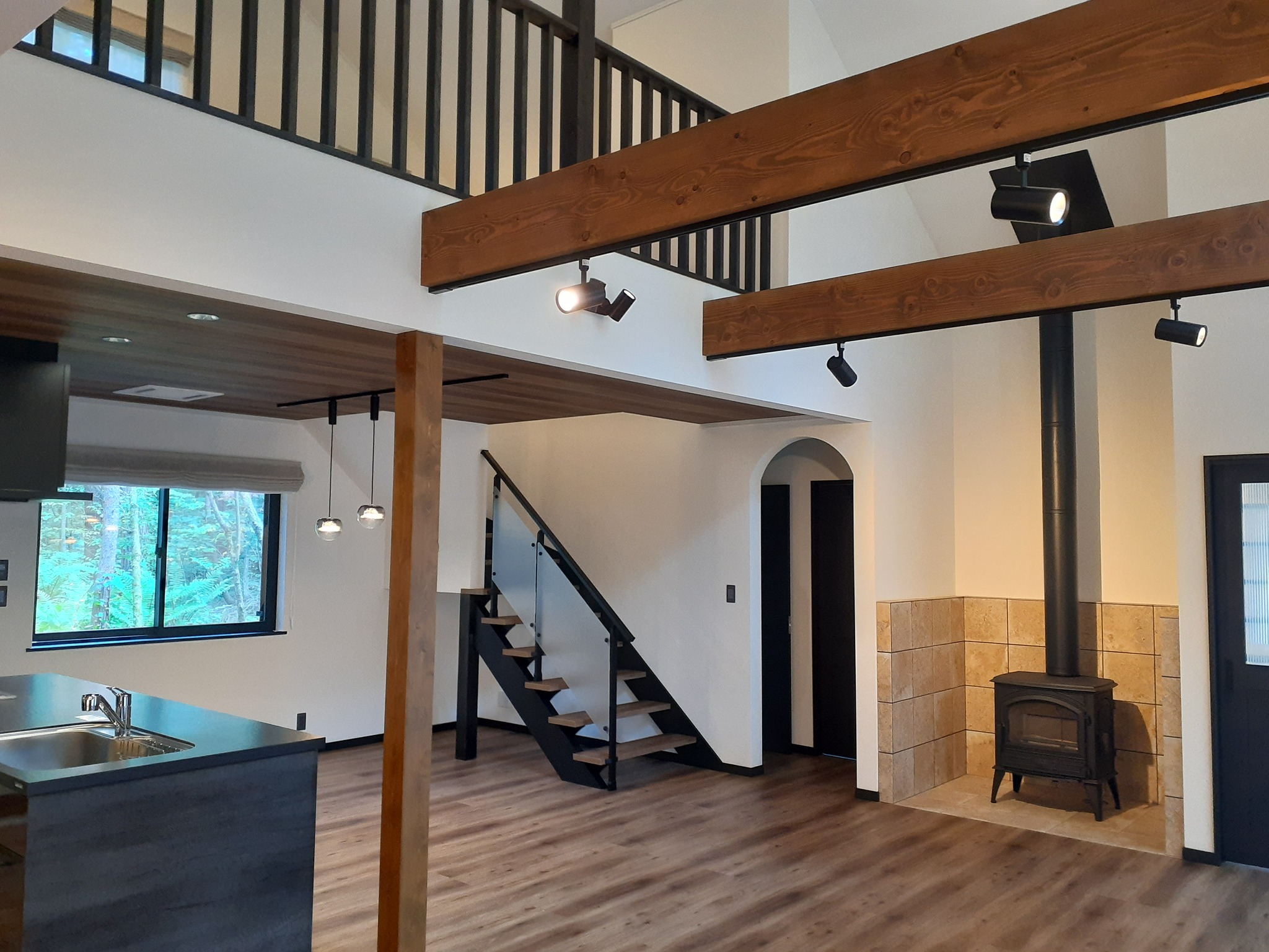 薪ストーブのあるリビング